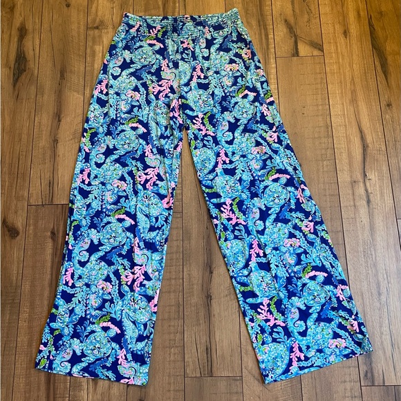 Lilly Pulitzer Lorena Breezy Palooza pants in Corsica blue turtle small - Picture 5 of 6